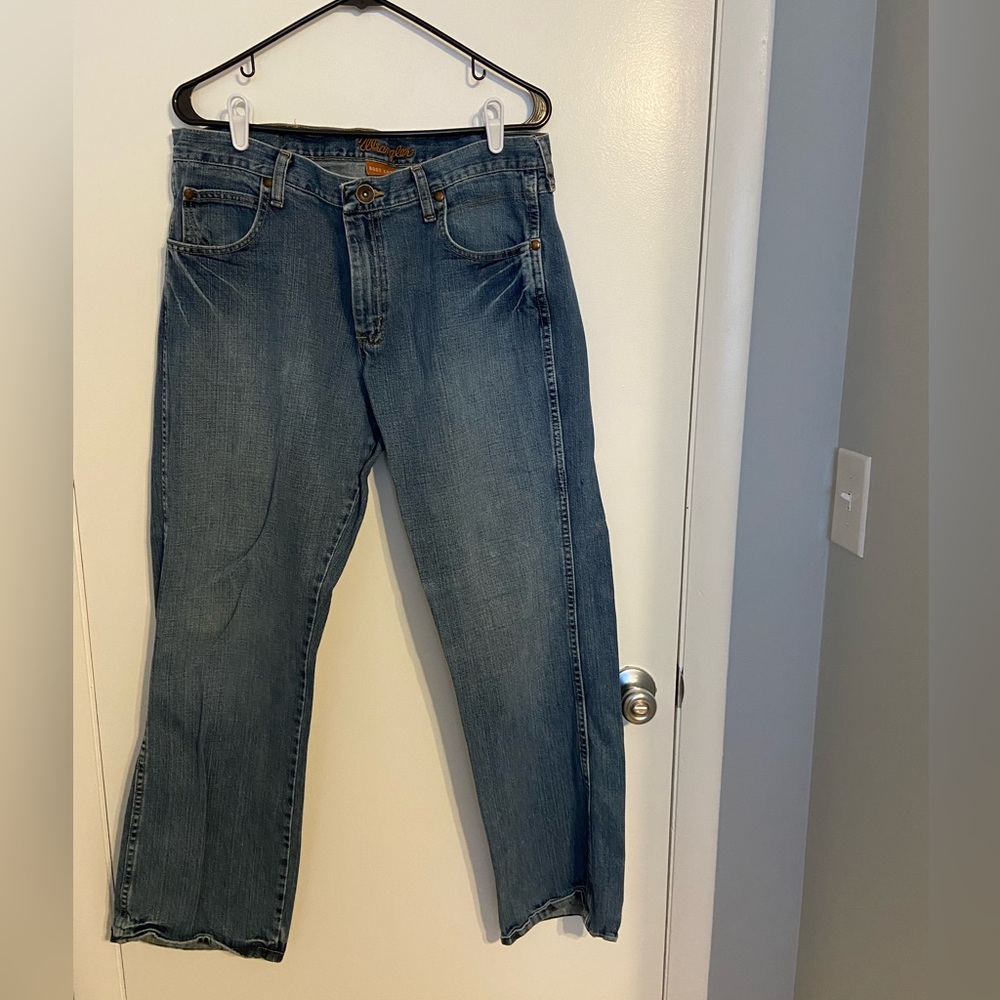 Bootcut Wranglers